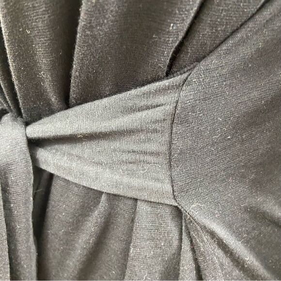 New without Tags Velvet by Graham & Spencer Black Belted Open Front Blouse Med - Picture 10 of 10